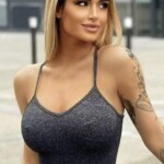 hot blonde babe - www.baconboobsbeer.com